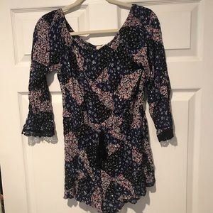 Size large women’s romper
